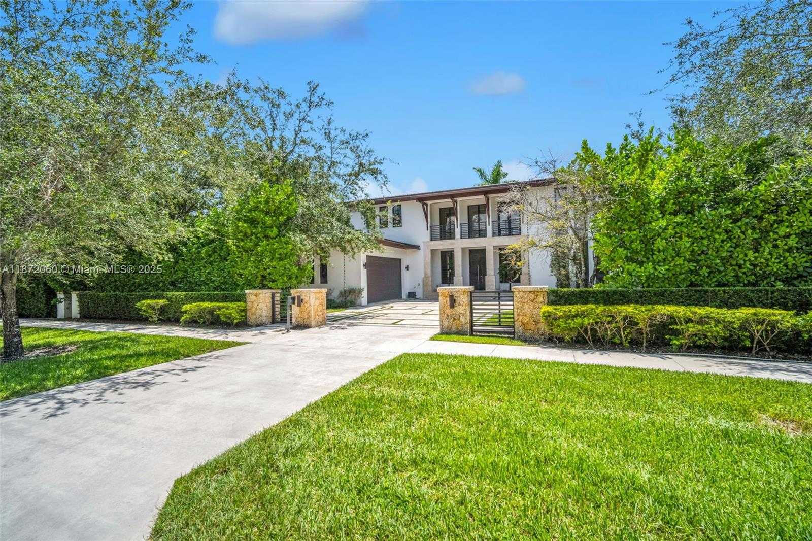Small Image of 6120 SOUTH WEST 80TH ST, South Miami Number 2