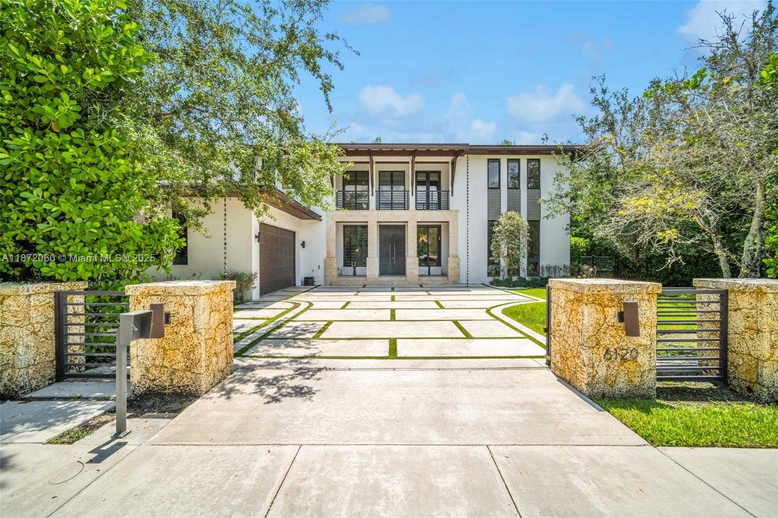 Small Image of 6120 SOUTH WEST 80TH ST, South Miami Number 3