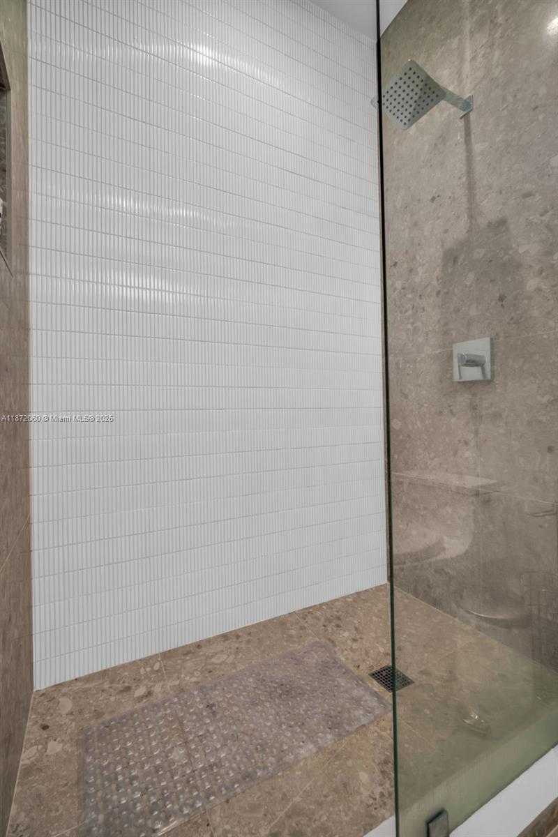 Small Image of 6120 SOUTH WEST 80TH ST, South Miami Number 35