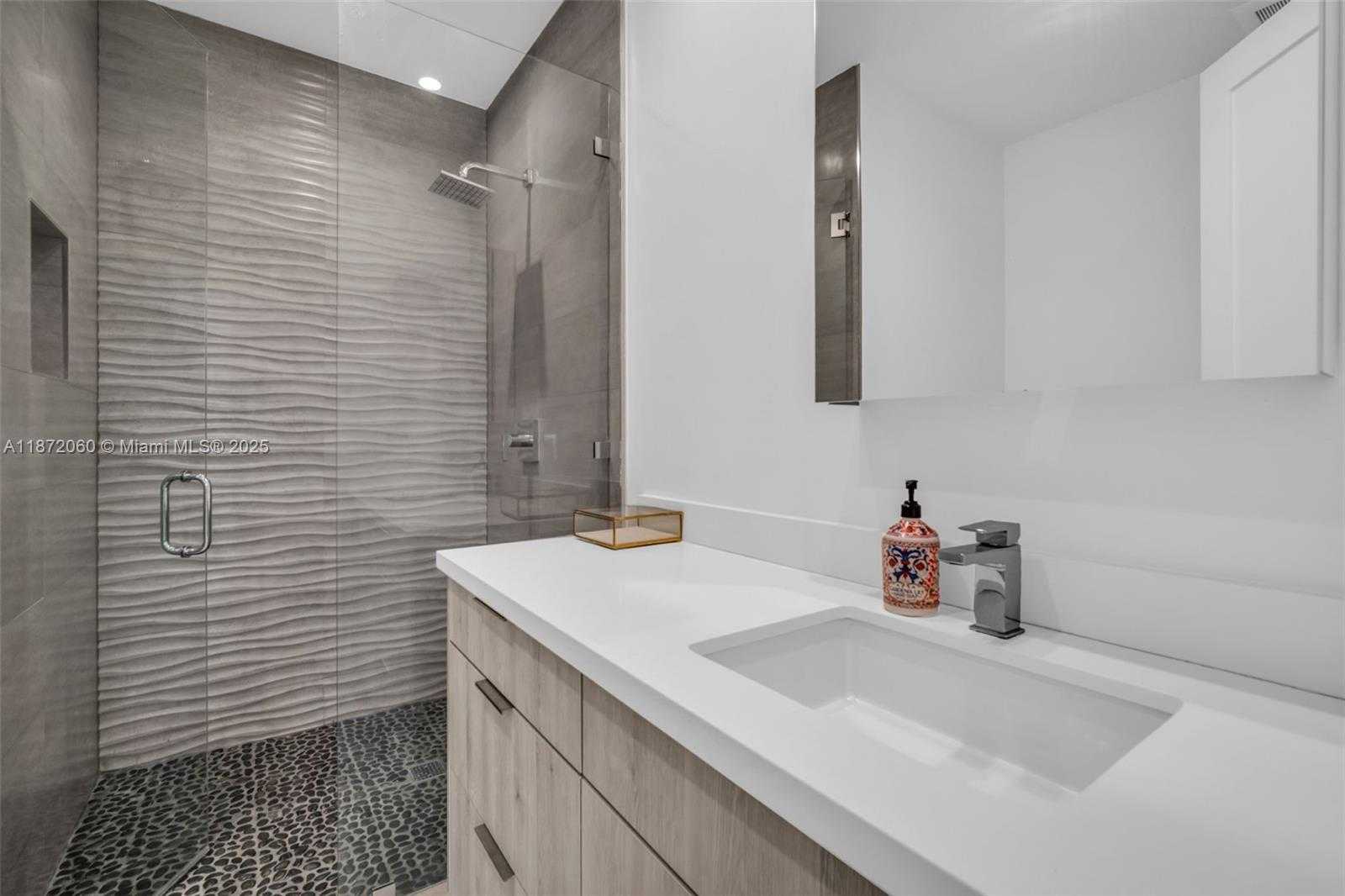 Small Image of 6120 SOUTH WEST 80TH ST, South Miami Number 41