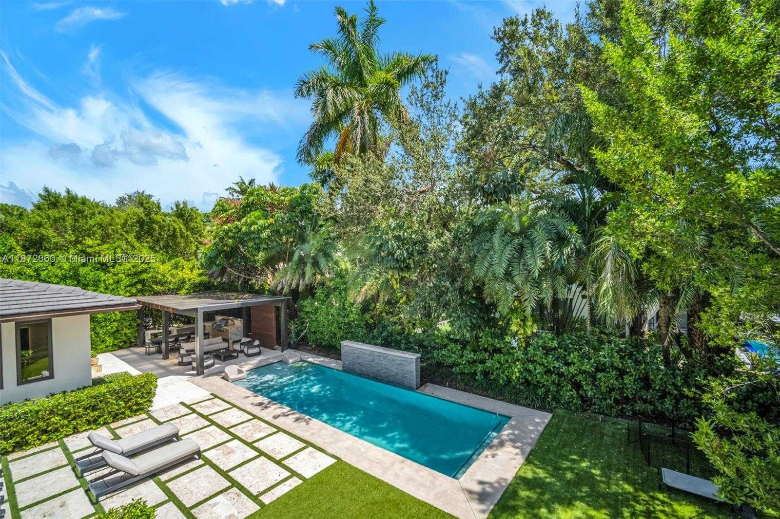 Small Image of 6120 SOUTH WEST 80TH ST, South Miami Number 44