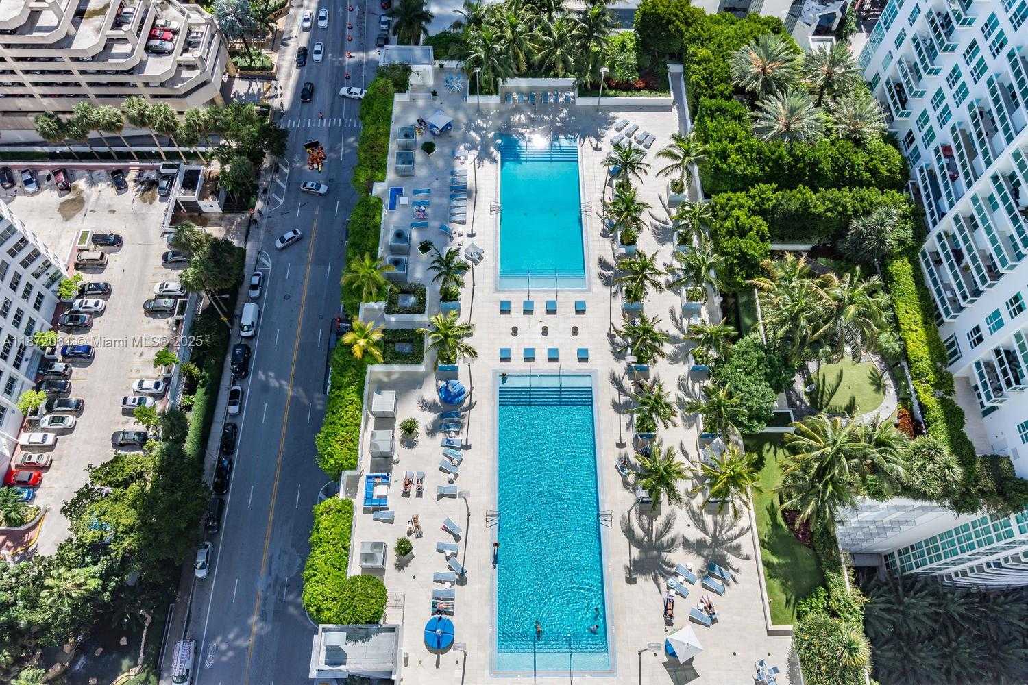 Small Image of 950 BRICKELL BAY DR #2609, Miami Number 7