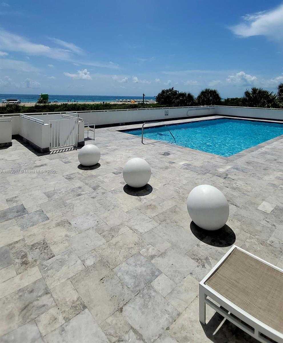 Small Image of 401 OCEAN DR #303, Miami Beach Number 33