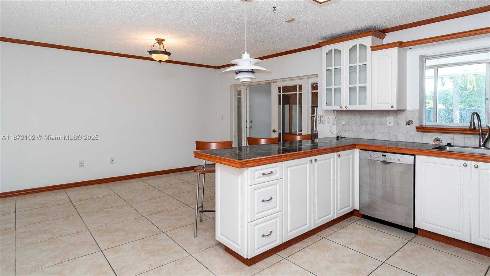 Small Image of 14541 SOUTH WEST 103RD ST, Miami Number 15