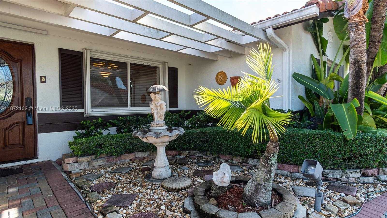 Small Image of 14541 SOUTH WEST 103RD ST, Miami Number 2