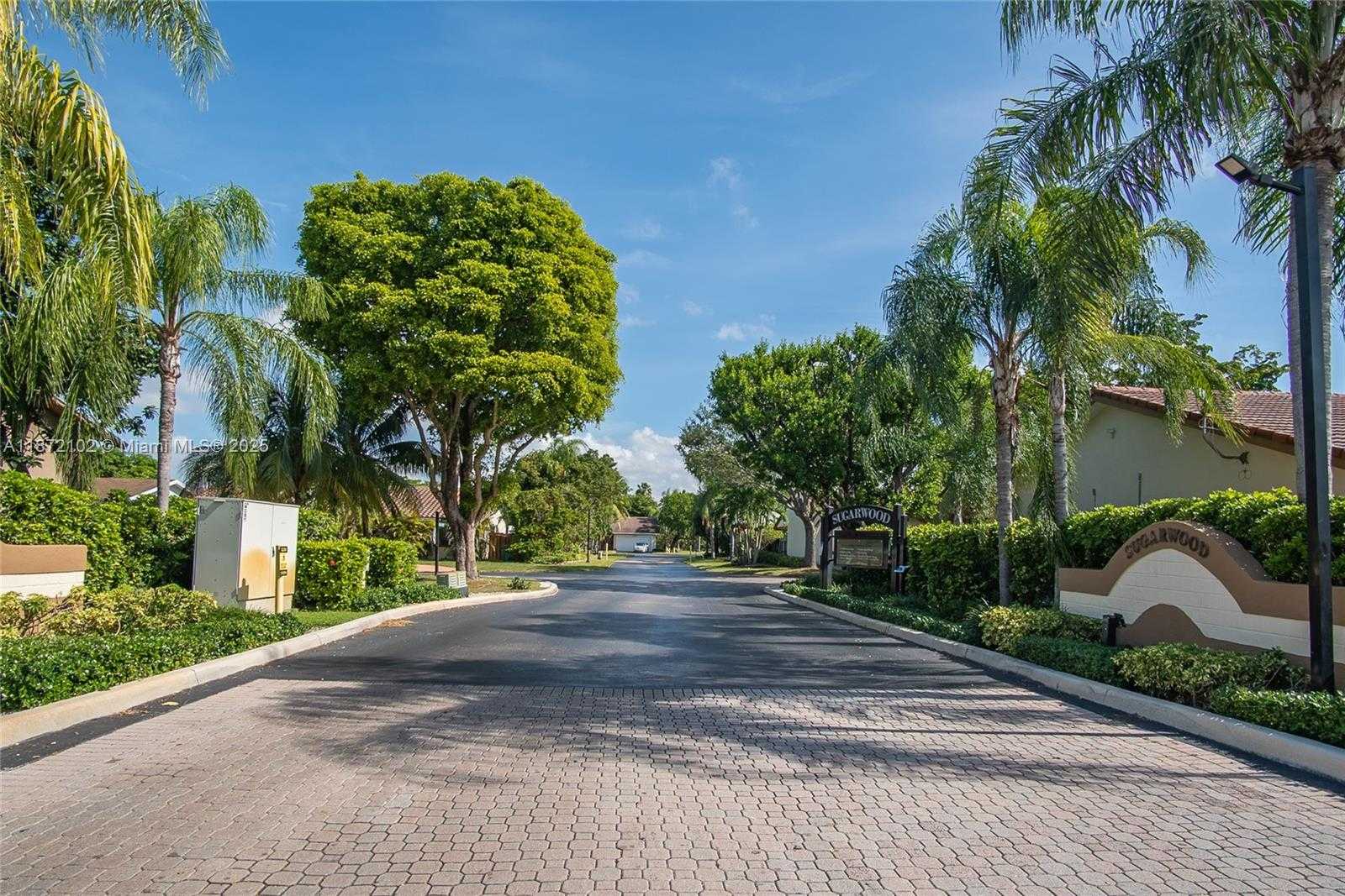 Small Image of 14541 SOUTH WEST 103RD ST, Miami Number 32