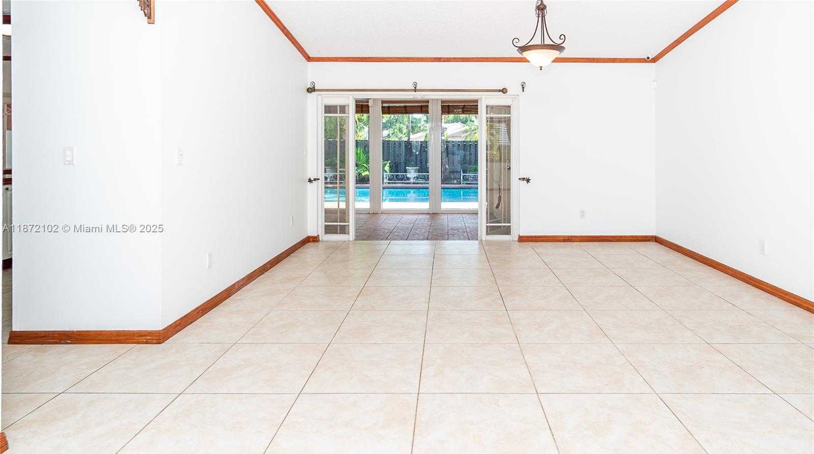 Small Image of 14541 SOUTH WEST 103RD ST, Miami Number 4