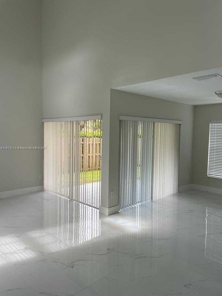 Small Image of 10025 NORTH WEST 51ST TER, Doral Number 10