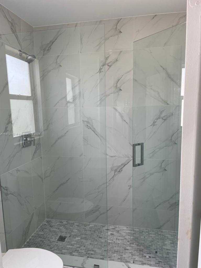 Small Image of 10025 NORTH WEST 51ST TER, Doral Number 17