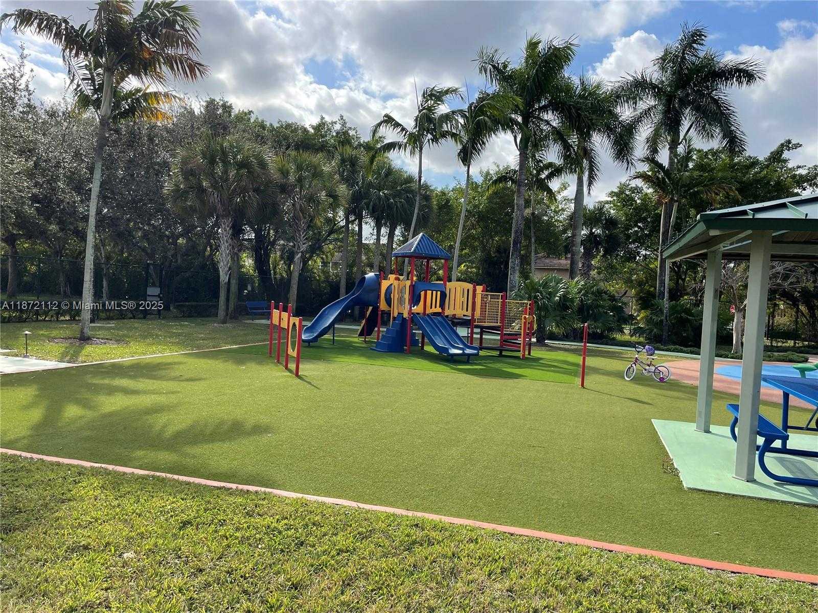 Small Image of 10025 NORTH WEST 51ST TER, Doral Number 28
