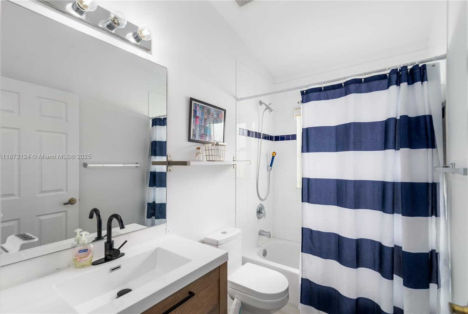 Small Image of 14275 NORTH WEST 18TH PL, Pembroke Pines Number 22