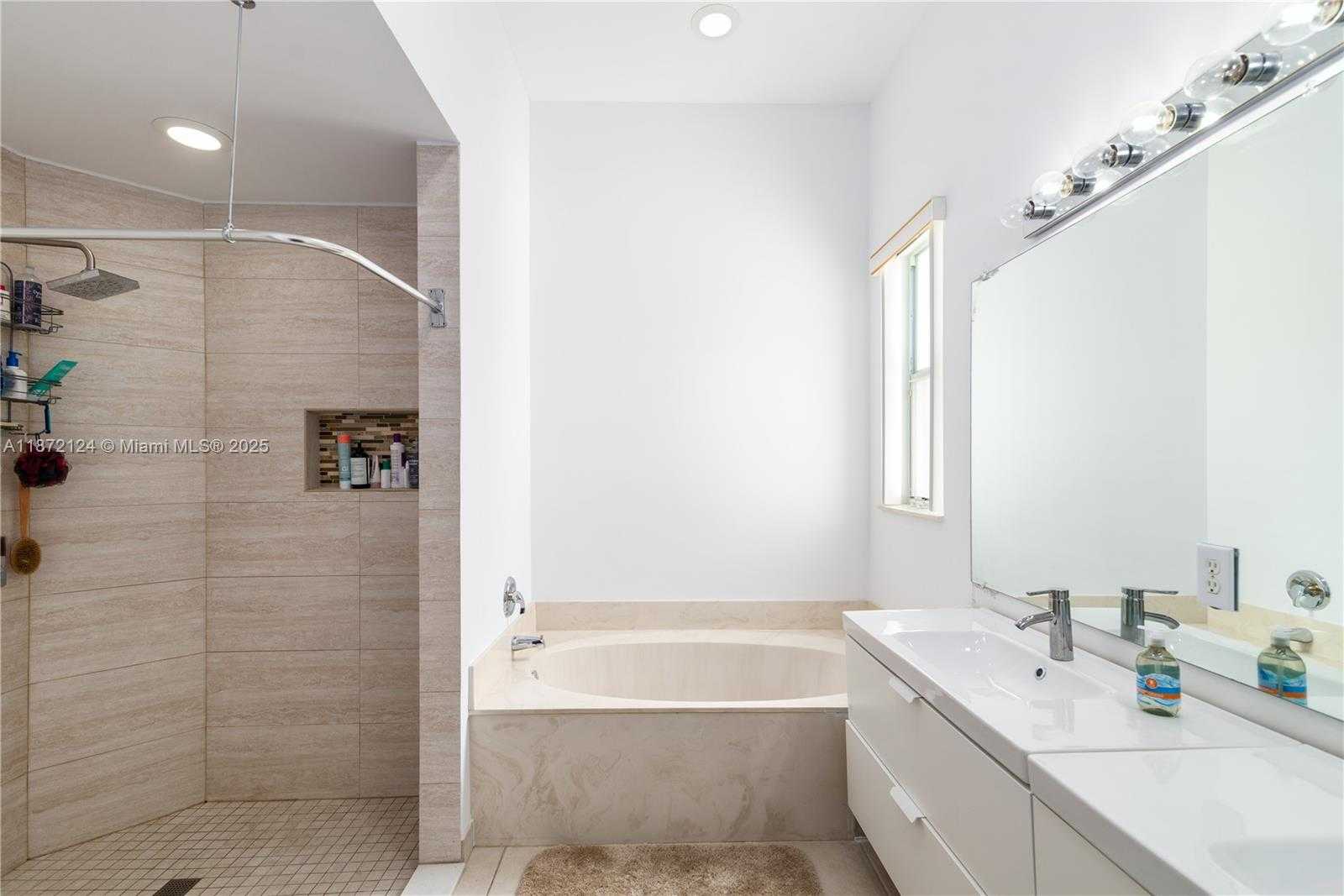 Small Image of 14275 NORTH WEST 18TH PL, Pembroke Pines Number 27