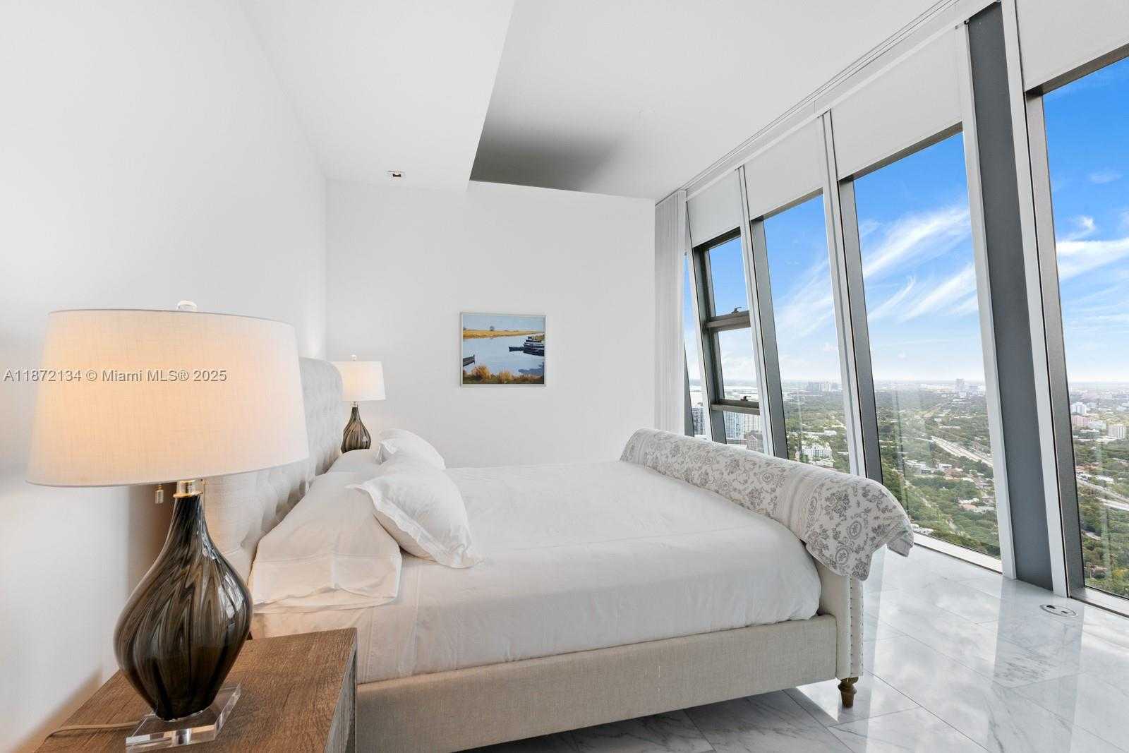 Small Image of 1451 BRICKELL AVE #4901, Miami Number 18