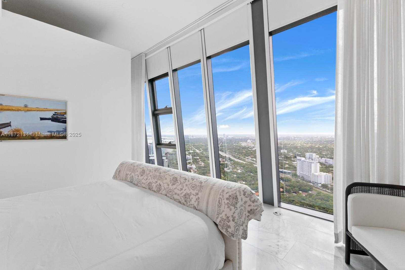 Small Image of 1451 BRICKELL AVE #4901, Miami Number 19
