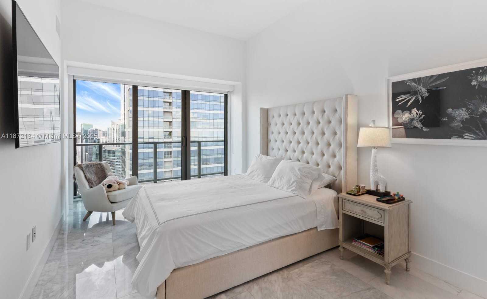 Small Image of 1451 BRICKELL AVE #4901, Miami Number 24