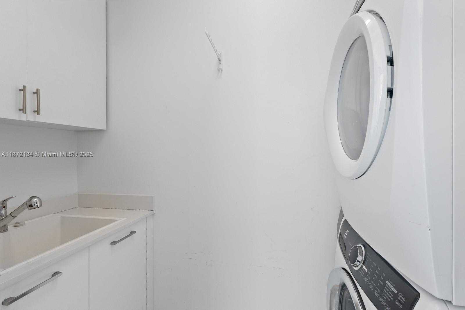Small Image of 1451 BRICKELL AVE #4901, Miami Number 28