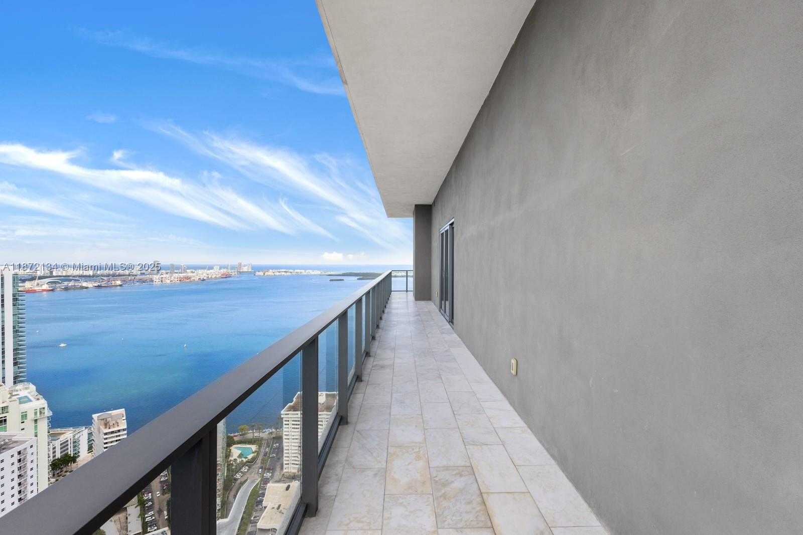 Small Image of 1451 BRICKELL AVE #4901, Miami Number 32