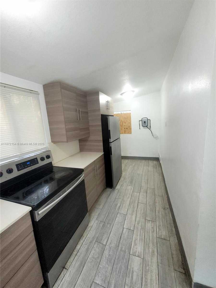 Small Image of 5720 NORTH EAST MIAMI PL, Miami Number 12