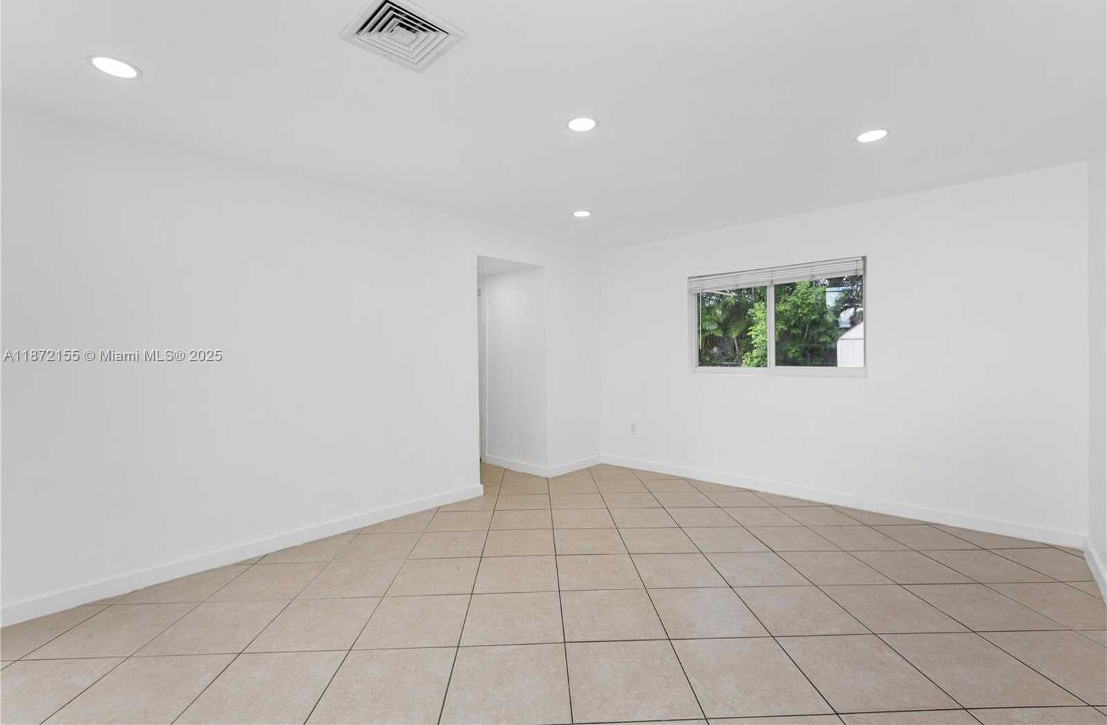 Small Image of 251 NORTH WEST 110TH ST, Miami Number 19