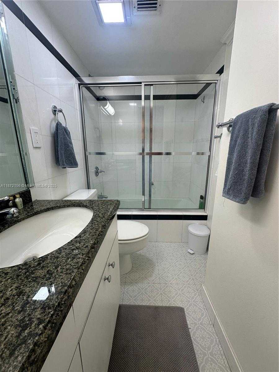 Small Image of 1901 NORTH EAST BRICKELL AVE #B1511, Miami Number 14