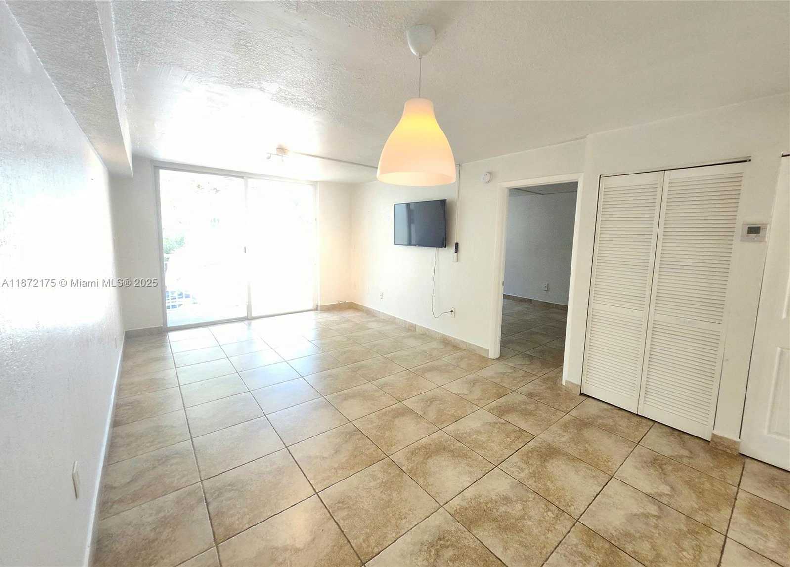 Small Image of 1666 WEST AVE #312, Miami Beach Number 10