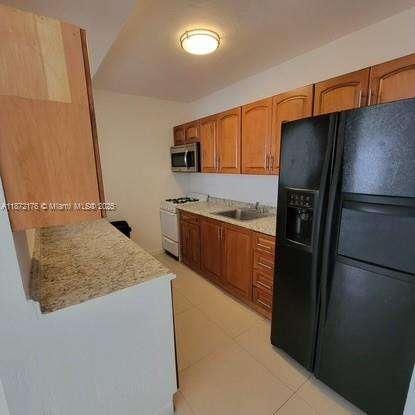 Small Image of 1845 PEMBROKE RD #3-22, Hollywood Number 15