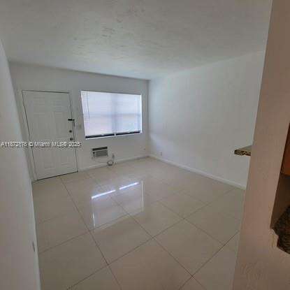 Small Image of 1845 PEMBROKE RD #3-22, Hollywood Number 9