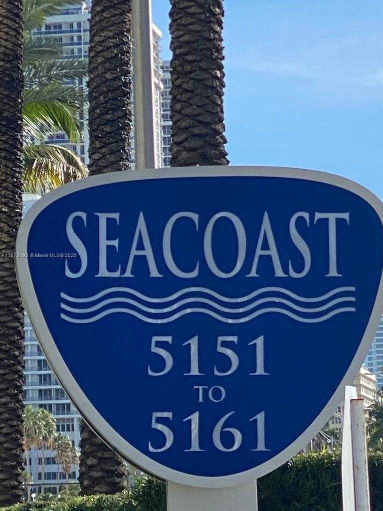 Small Image of 5161 COLLINS AVE #1208, Miami Beach Number 3
