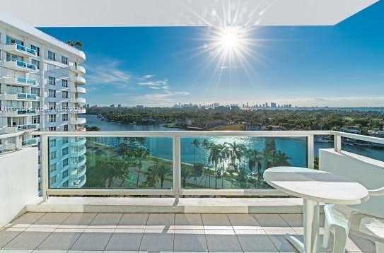Small Image of 5161 COLLINS AVE #1208, Miami Beach Number 8