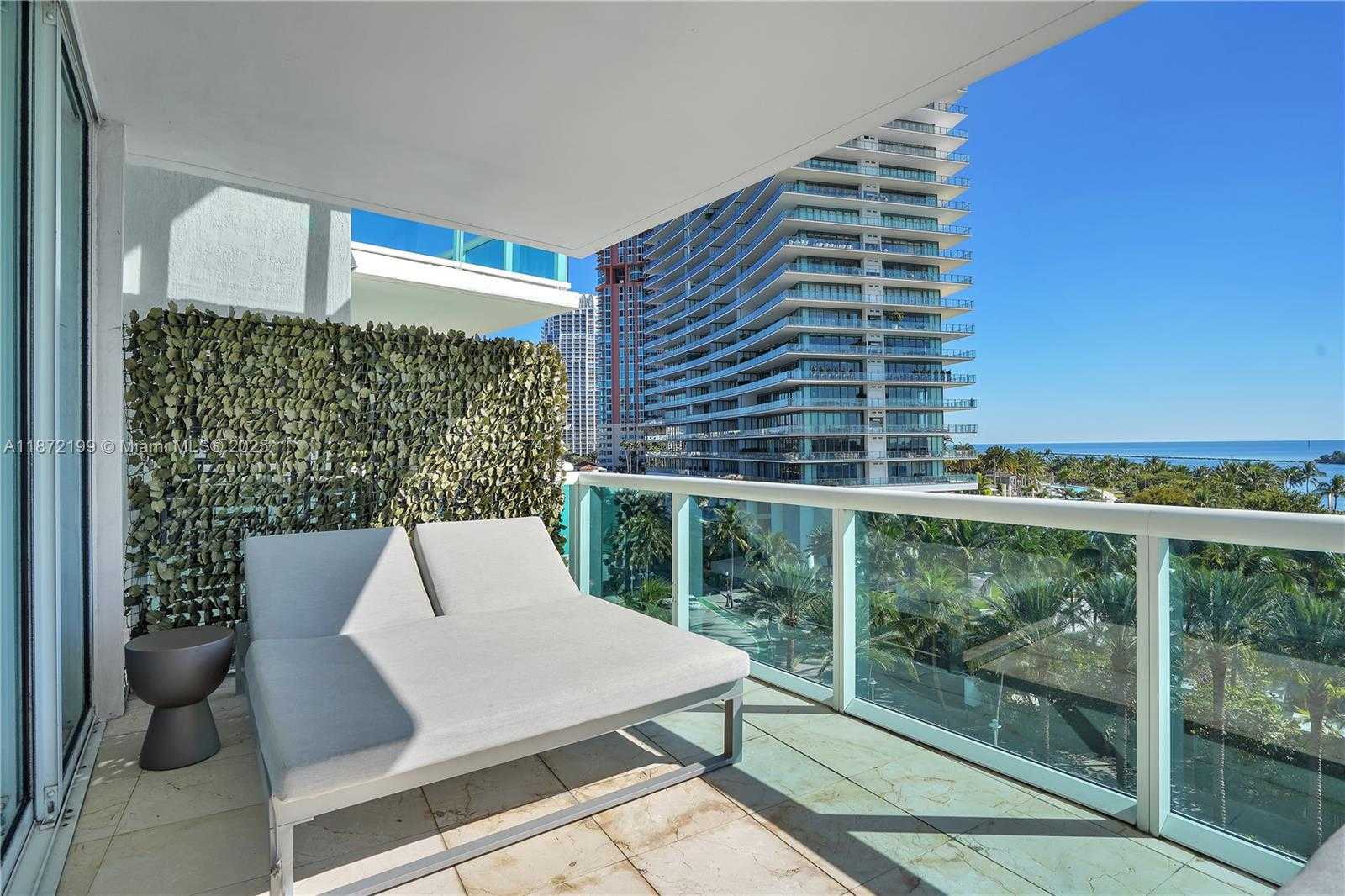 Small Image of 1000 SOUTH POINTE DR #604, Miami Beach Number 17
