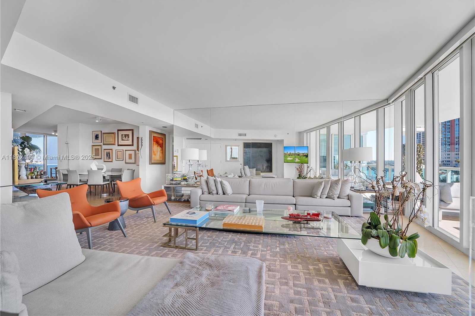 Small Image of 1000 SOUTH POINTE DR #604, Miami Beach Number 19