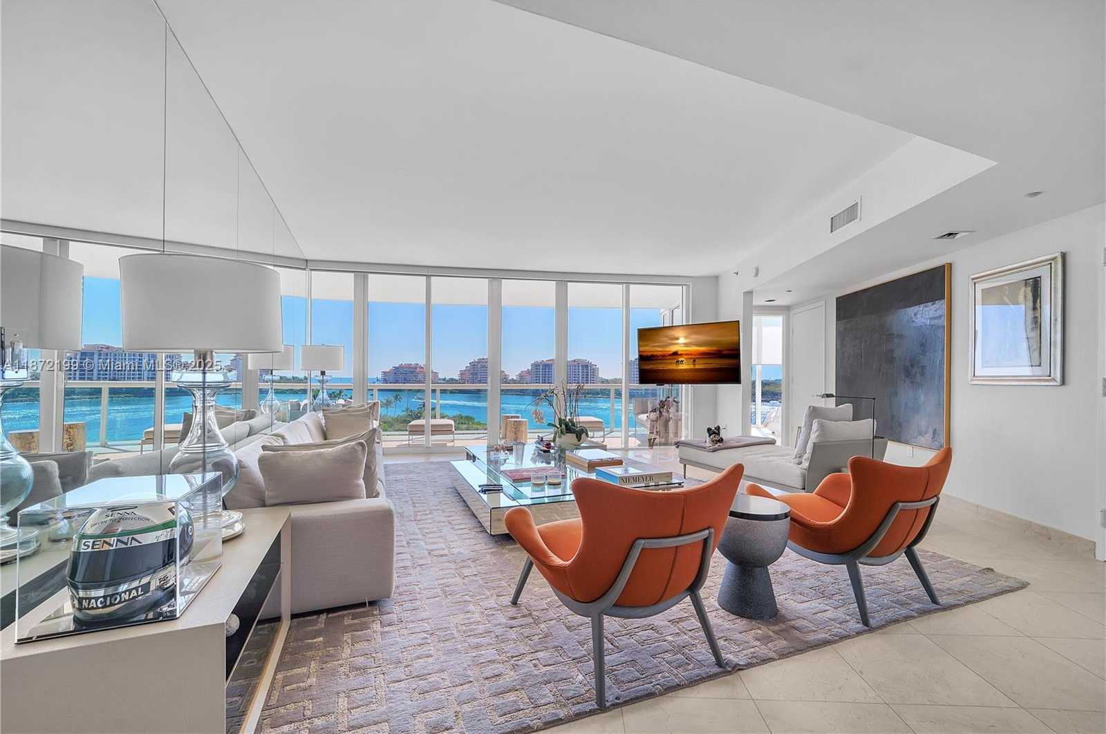 Small Image of 1000 SOUTH POINTE DR #604, Miami Beach Number 2