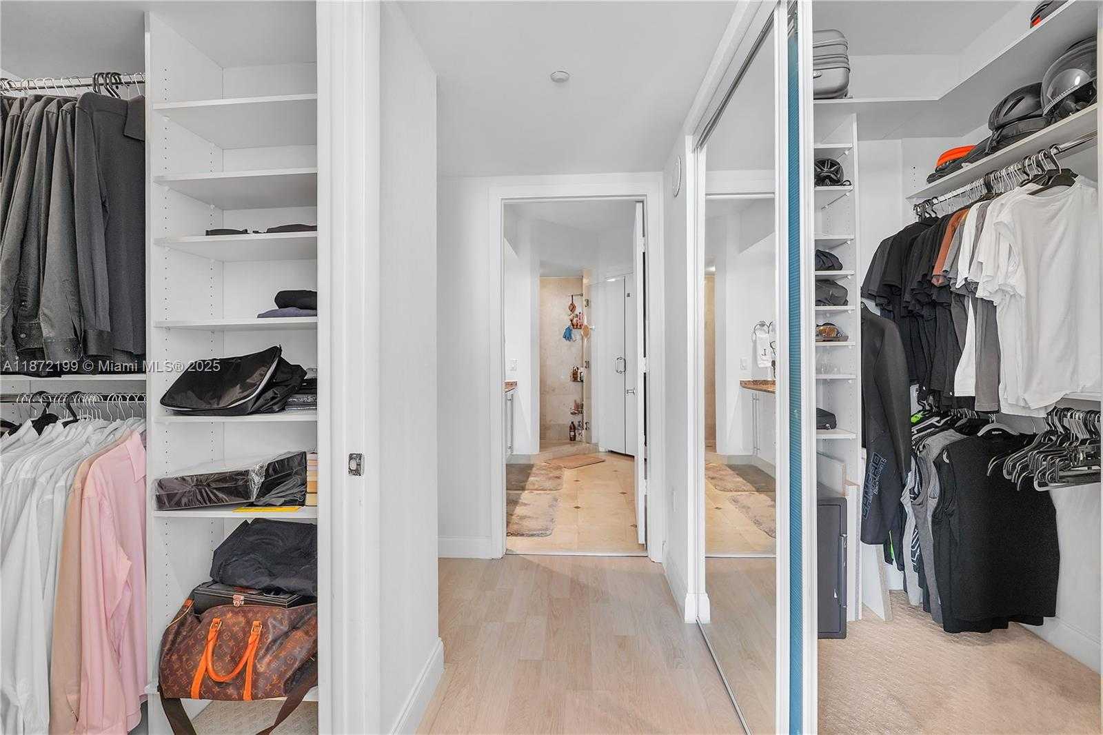 Small Image of 1000 SOUTH POINTE DR #604, Miami Beach Number 32