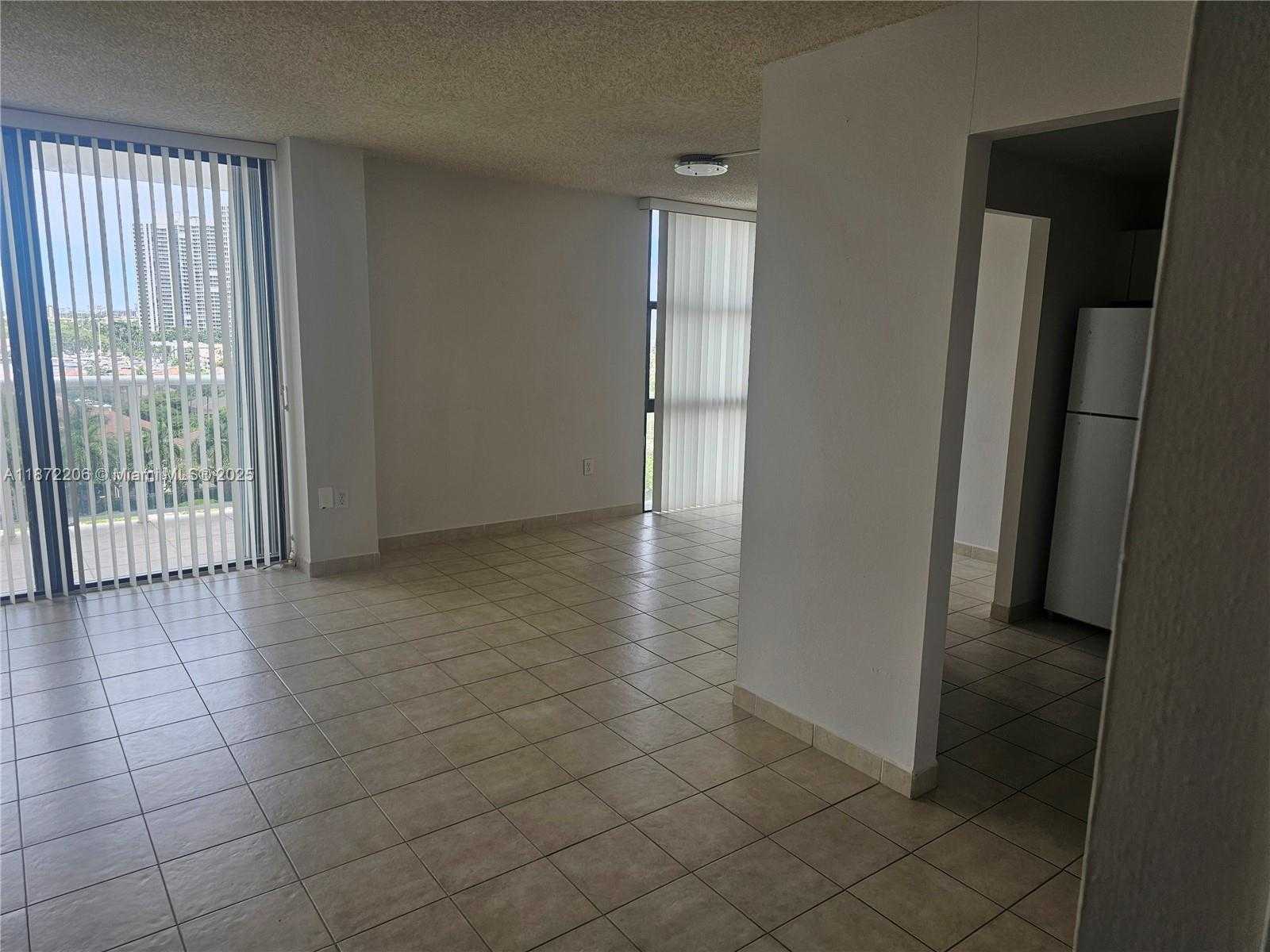 Small Image of 3675 NORTH COUNTRY CLUB DR #1001, Aventura Number 13