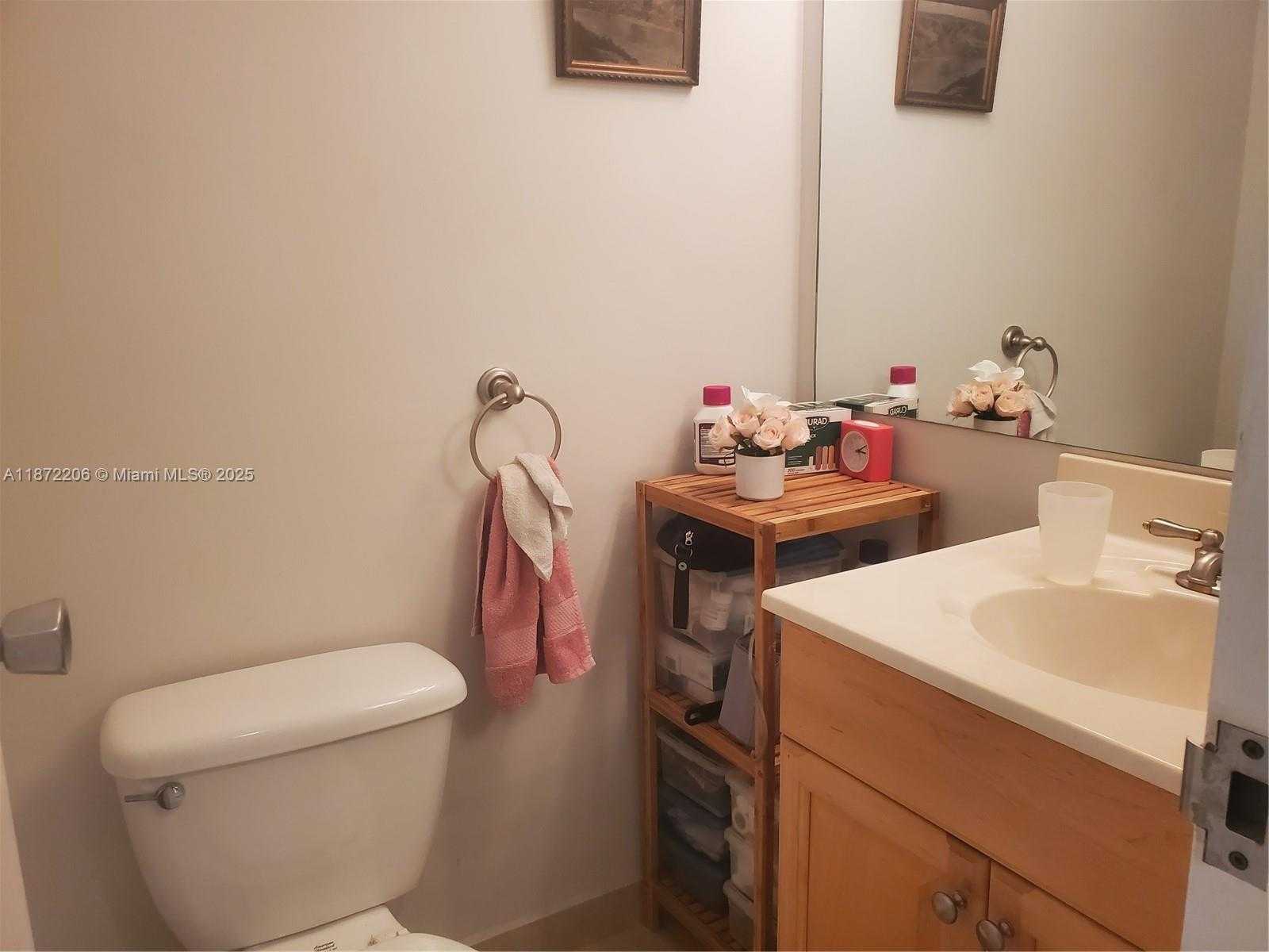 Small Image of 3675 NORTH COUNTRY CLUB DR #1001, Aventura Number 16
