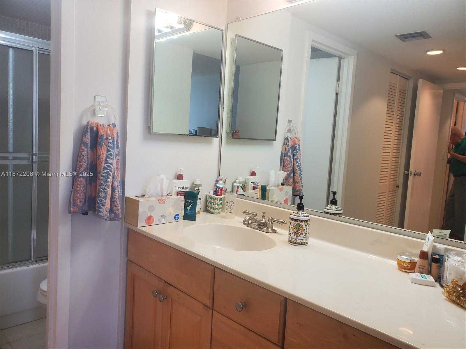 Small Image of 3675 NORTH COUNTRY CLUB DR #1001, Aventura Number 17