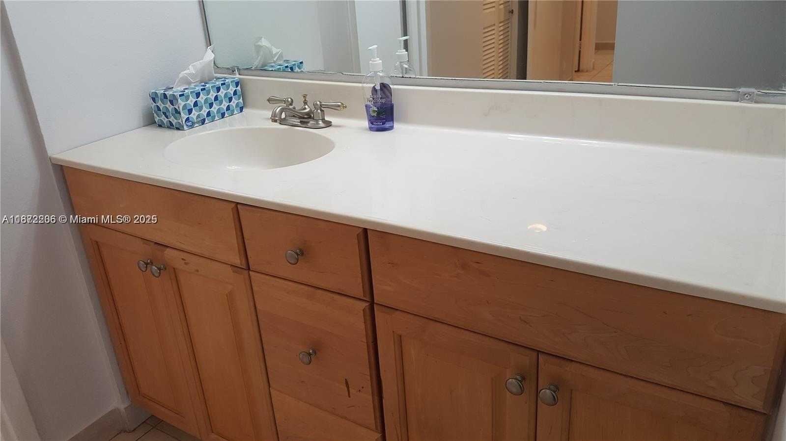Small Image of 3675 NORTH COUNTRY CLUB DR #1001, Aventura Number 19