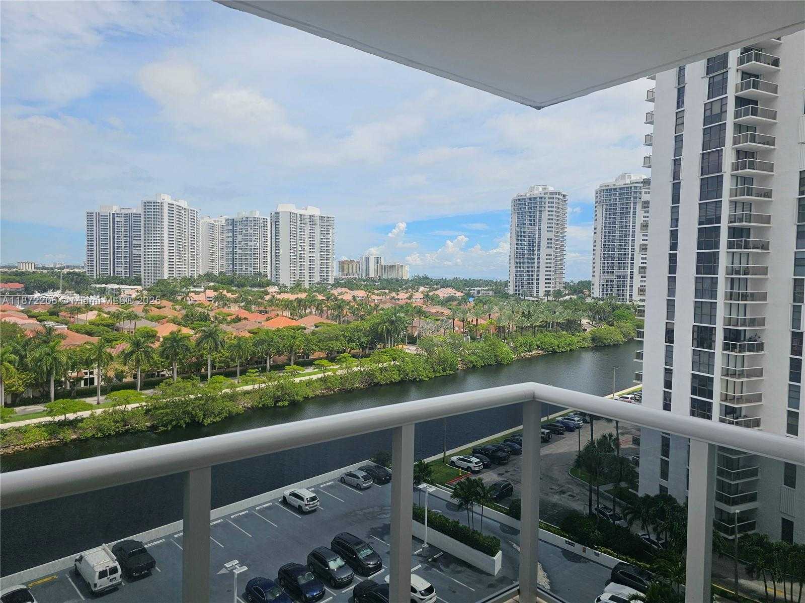 Small Image of 3675 NORTH COUNTRY CLUB DR #1001, Aventura Number 27