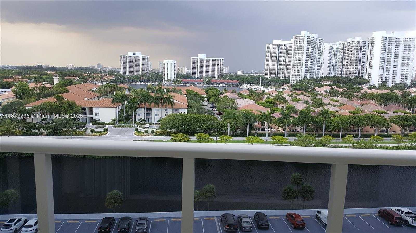 Small Image of 3675 NORTH COUNTRY CLUB DR #1001, Aventura Number 9