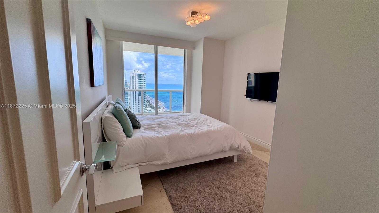 Small Image of 1830 SOUTH OCEAN DR #2211, Hallandale Beach Number 17