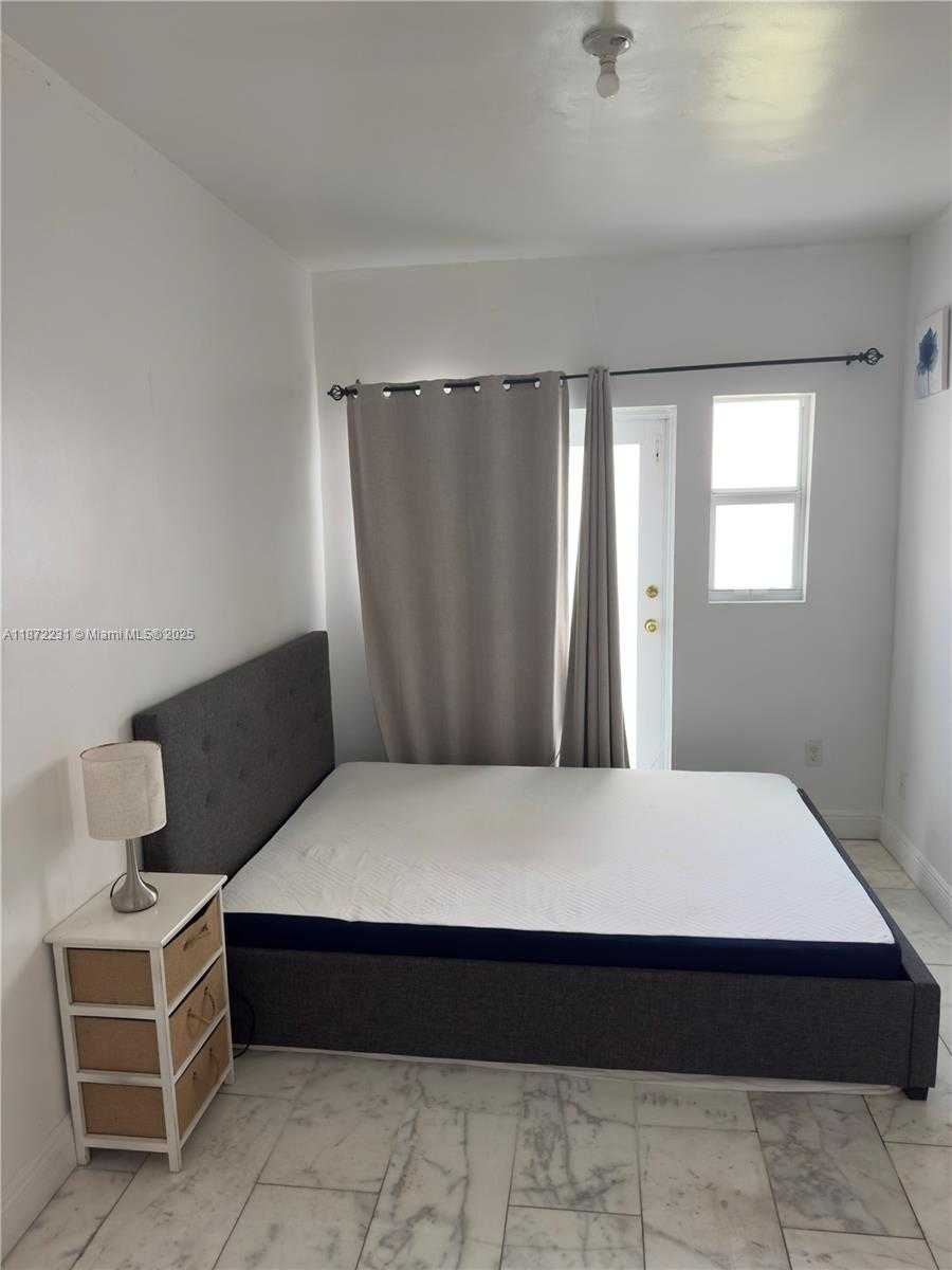 Small Image of 922 JEFFERSON AVE #5, Miami Beach Number 4