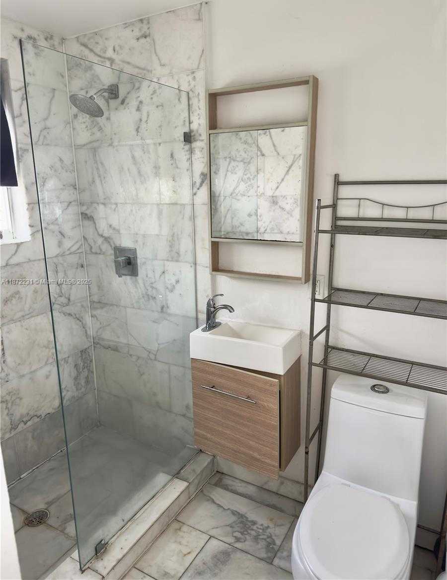 Small Image of 922 JEFFERSON AVE #5, Miami Beach Number 5