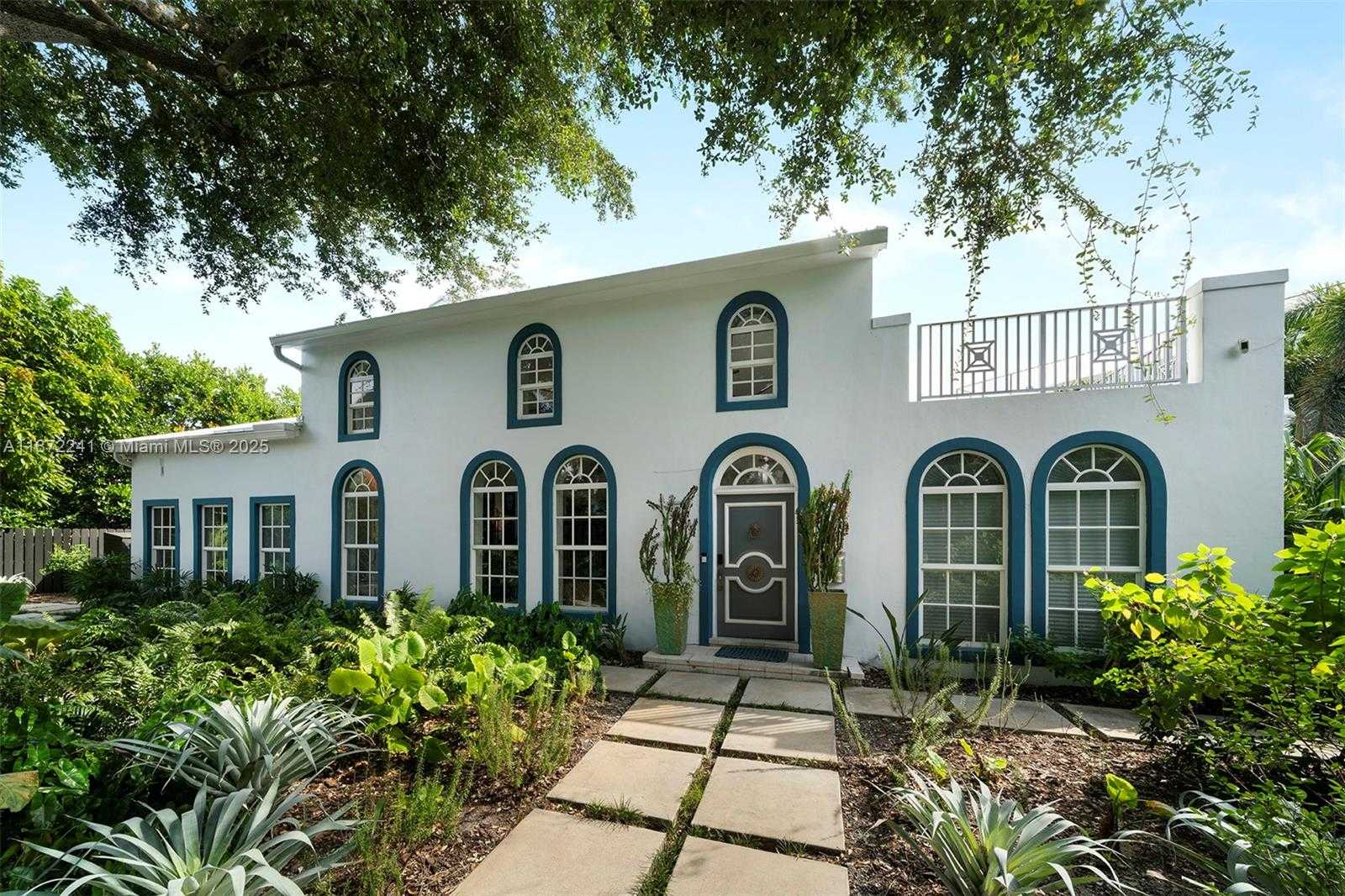 Small Image of 431 WEST RIVO ALTO DR, Miami Beach Number 4