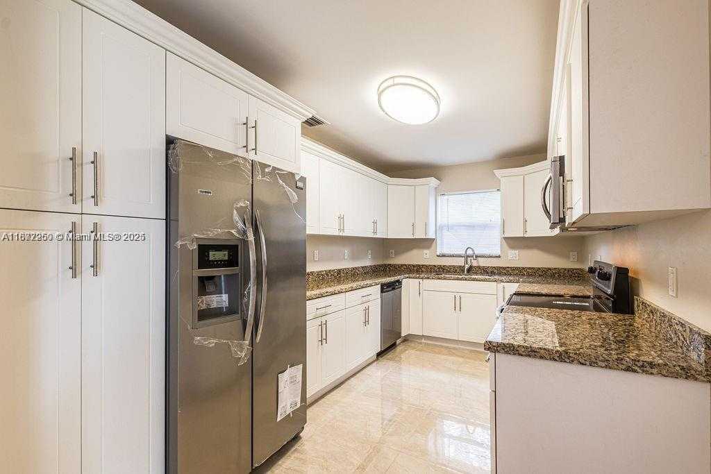 Small Image of 175 NORTH WEST 101ST ST #., Miami Shores Number 9