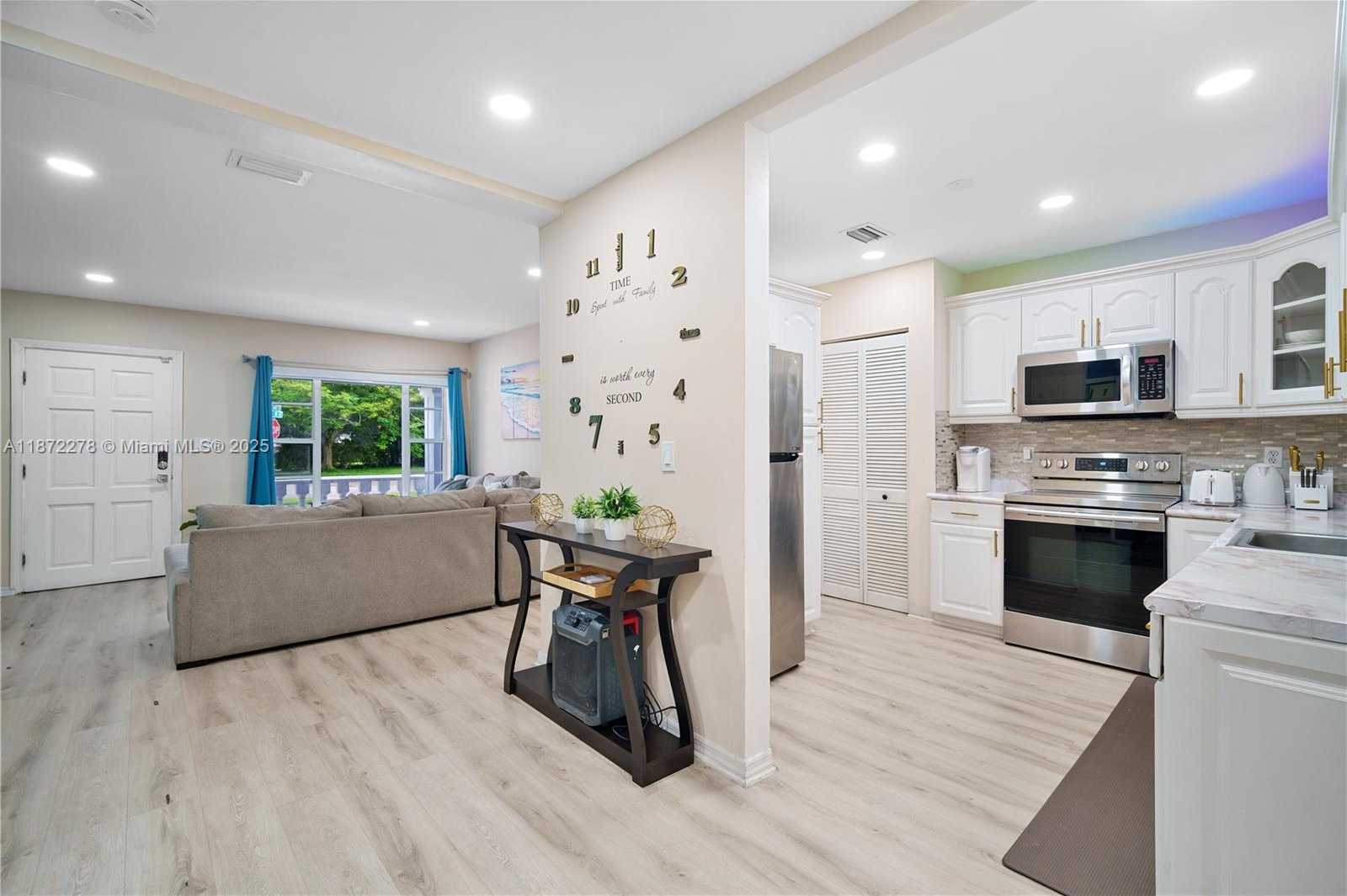 Small Image of 951 NORTH WEST 148TH ST, Miami Number 19