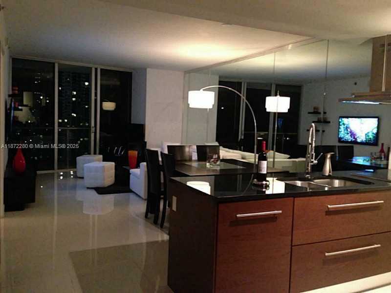 Small Image of 495 BRICKELL AV #3709, Miami Number 5