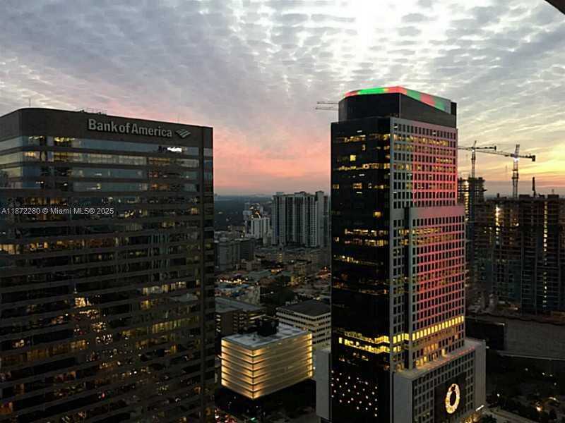 Small Image of 495 BRICKELL AV #3709, Miami Number 7