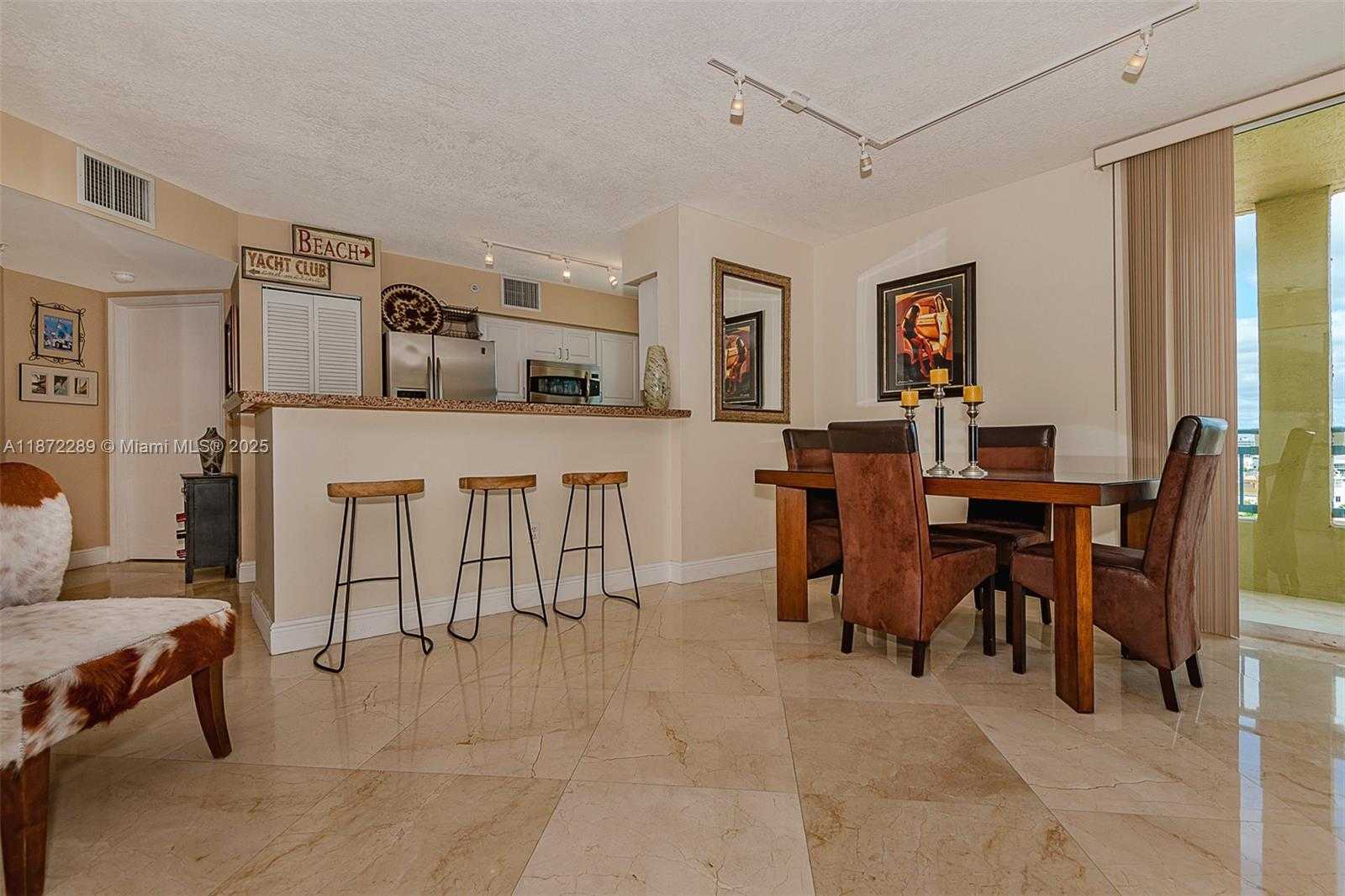 Small Image of 90 ALTON RD #1001, Miami Beach Number 15
