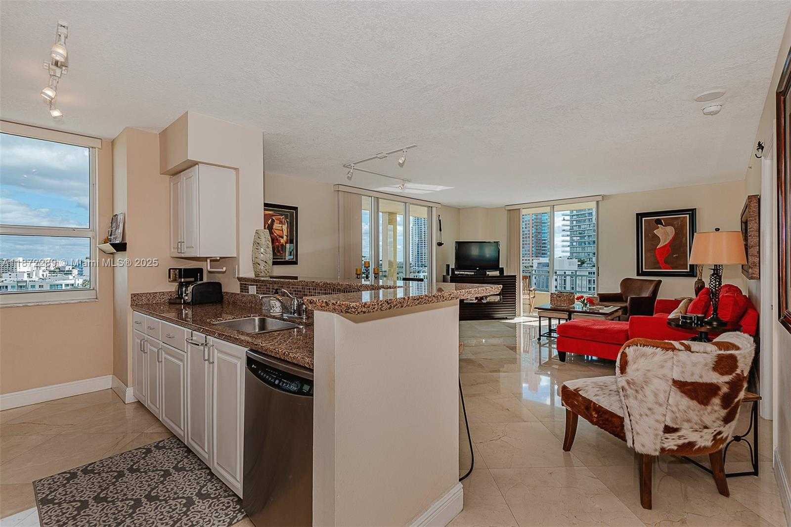 Small Image of 90 ALTON RD #1001, Miami Beach Number 17