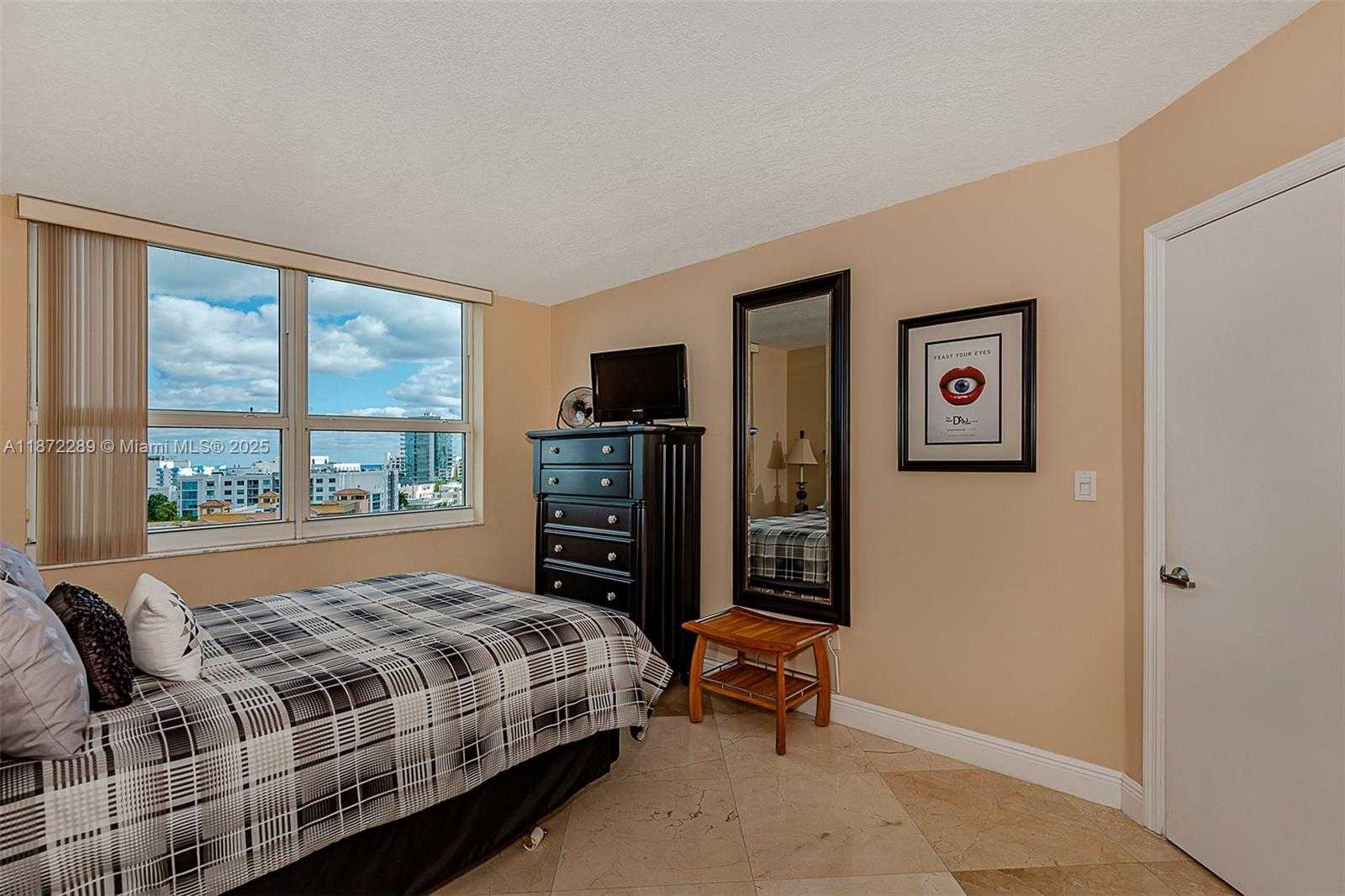 Small Image of 90 ALTON RD #1001, Miami Beach Number 21